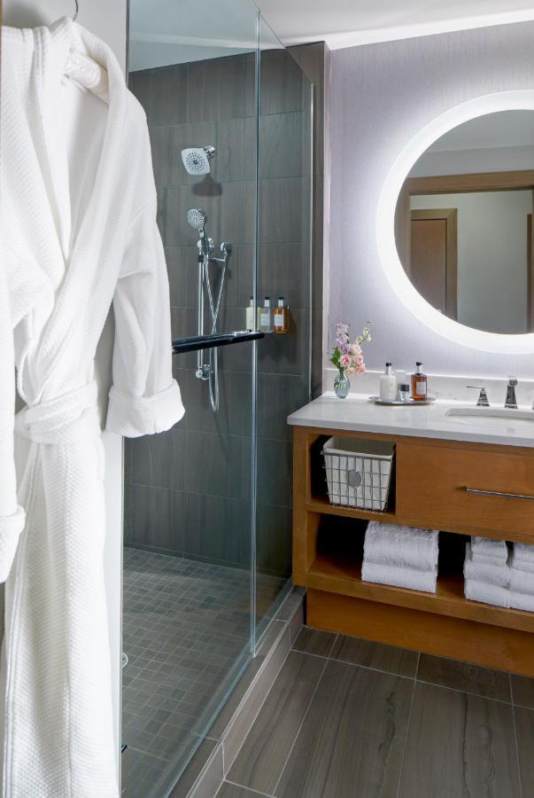 The Hotel Landing Wayzata Ngoại thất bức ảnh